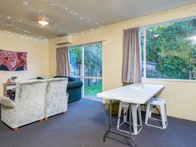 House for rent in Otakou