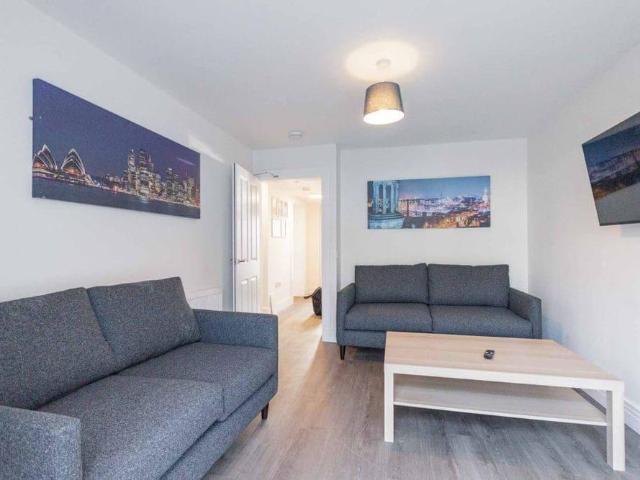 Room for rent in Niddrie Mill, Craigmillar