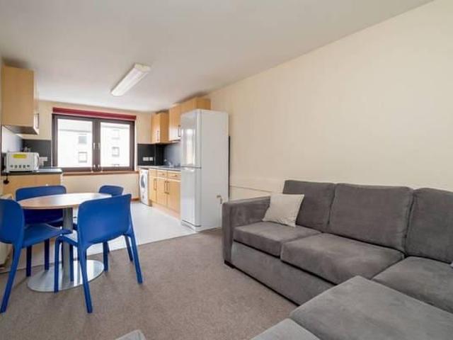 Room for rent in Shaftesbury Park Colonies, City of Edinburgh