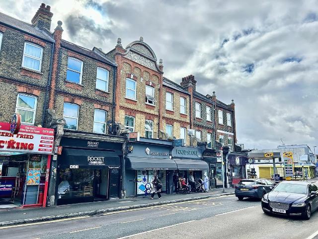 Apartment for rent in Leyton, Greater London
