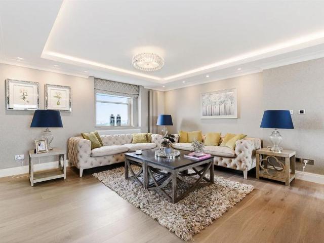 Apartment for rent in Belsize Park, Greater London