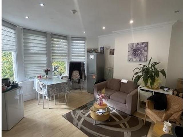 Apartment for rent in Rodbourne, Swindon