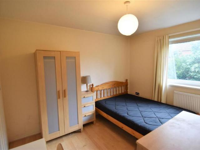 Apartment for rent in Roehampton, Greater London