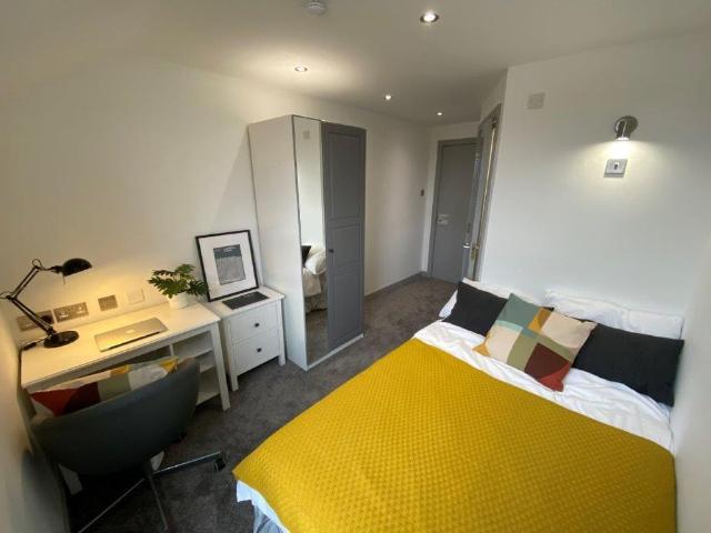 Room for rent in Attenborough, East Midlands