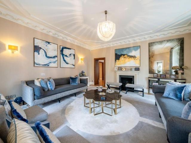 Apartment for rent in Chelsea, Greater London