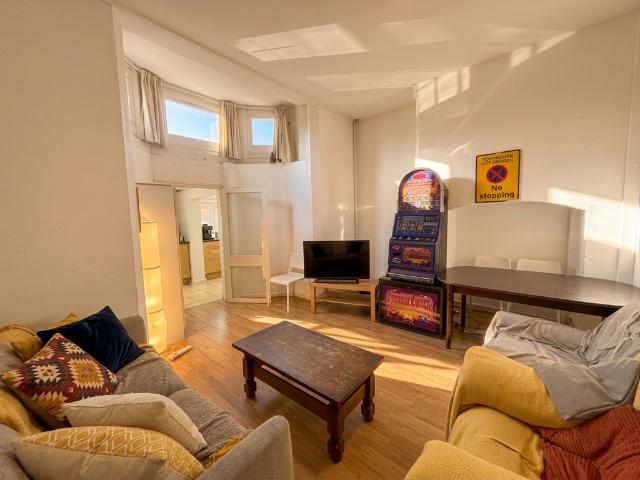 Flat for rent in Forest Fields, Haddon
