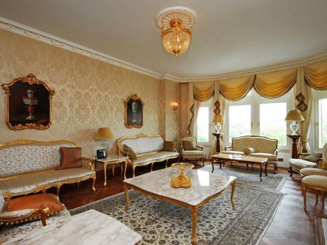Apartment for rent in South Kensington, Greater London