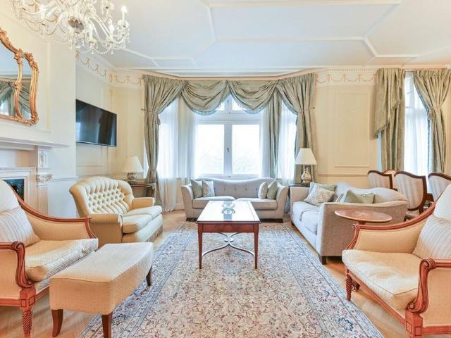 Apartment for rent in South Kensington, Greater London