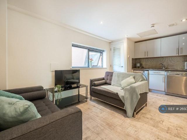 Flat for rent in Saint George's, Isle Of Man