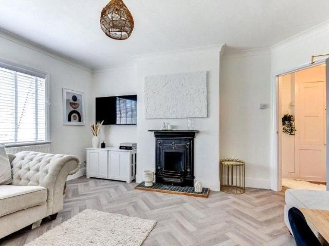 Apartment for rent in Clapham, West Sussex