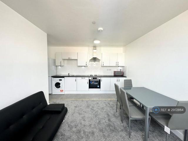 Apartment for rent in Lenton Abbey, Haddon