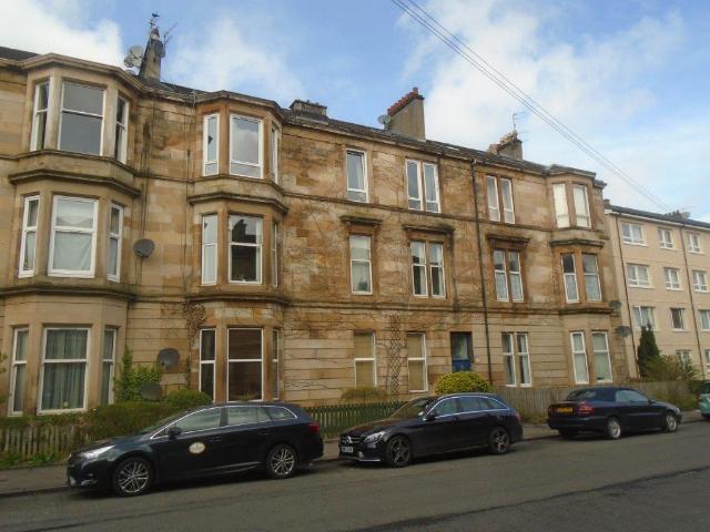 Flat for rent in Port Eglinton, Strathbungo