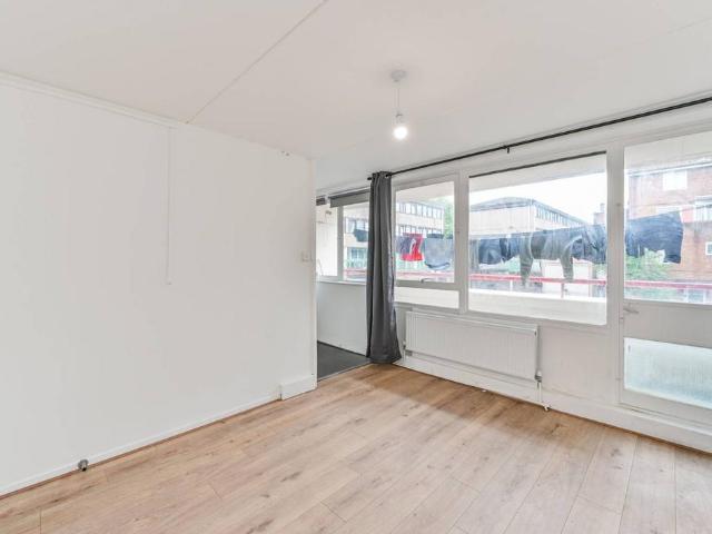 Flat for rent in Walworth, Greater London