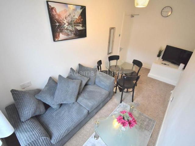 Apartment for rent in Newtown, Reading