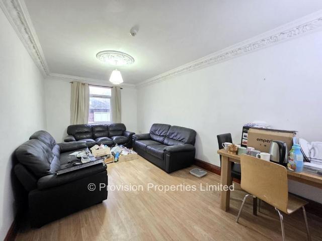 Apartment for rent in Woodhouse, West Yorkshire