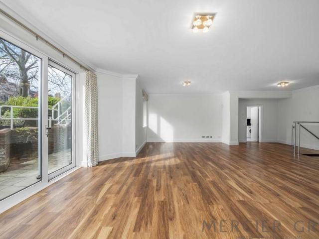 Apartment for rent in St. John's Wood, Isle Of Man