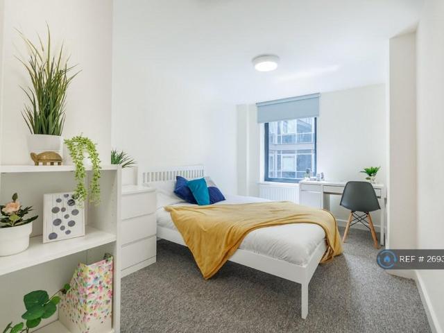 Flat for rent in City Centre, South Yorkshire