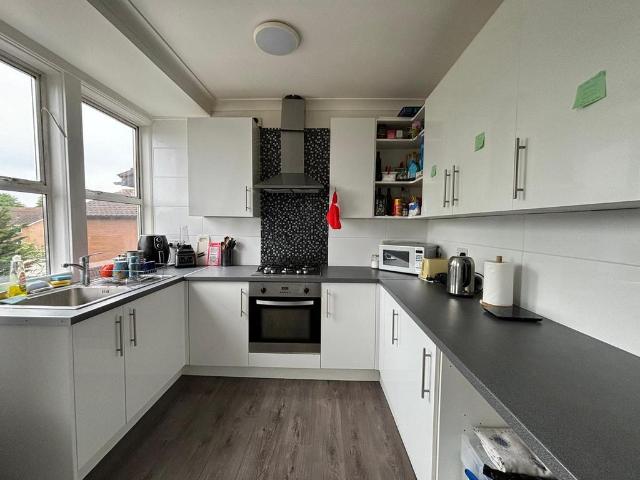 Flat for rent in Kilburn, Greater London