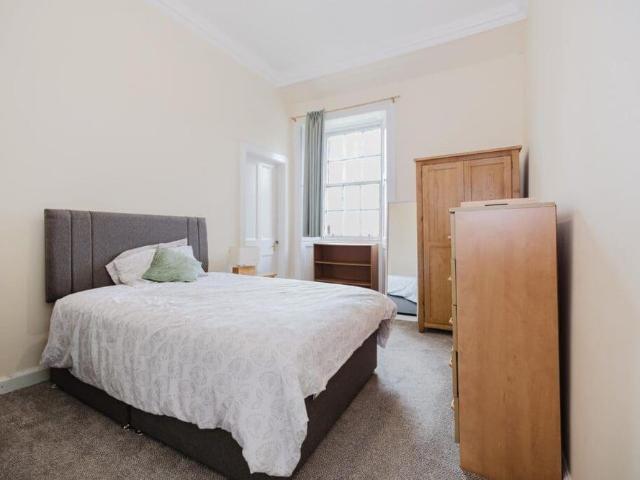 Apartment for rent in Newington, Scotland