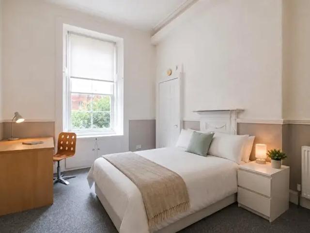 Apartment for rent in Hillhead, Scotland