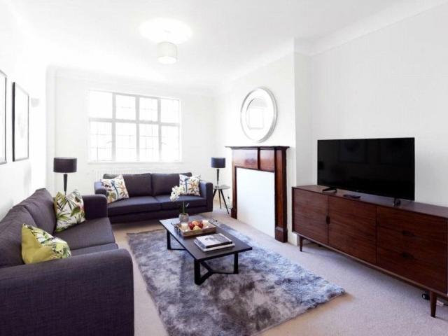 Apartment for rent in St. John's Wood, Greater London