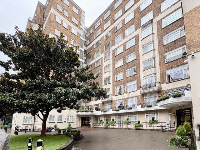 Apartment for rent in Marylebone, Greater London
