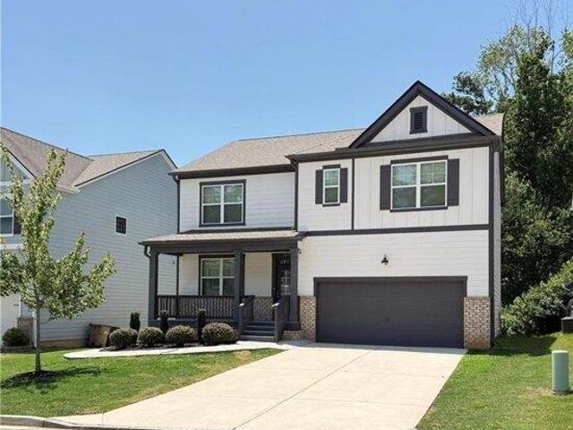 House for sale in Flowery Branch, Georgia