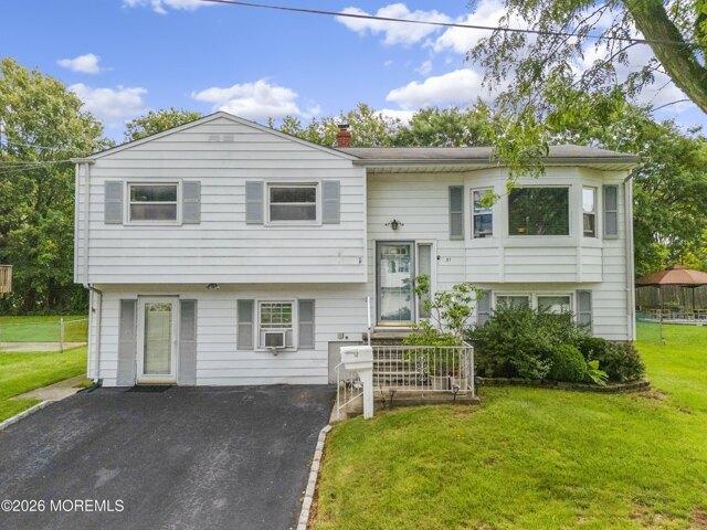 House for sale in Avenel, New Jersey