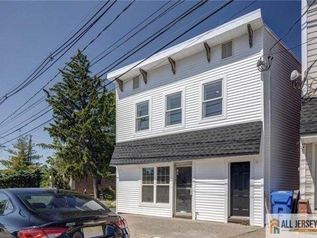 House for sale in Avenel, New Jersey