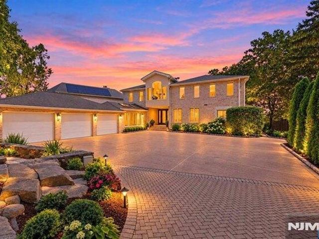 House for sale in Fort Lee, Bergen County