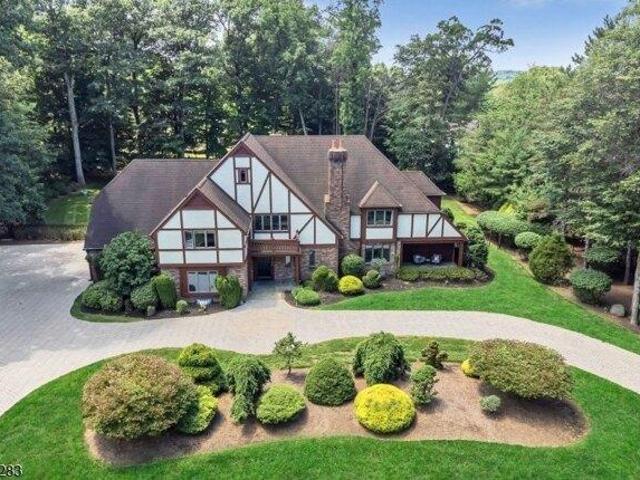 House for sale in Franklin Lakes, New Jersey