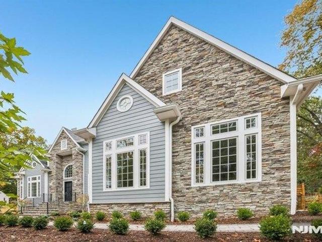 House for sale in Crystal Lake, Franklin Lakes