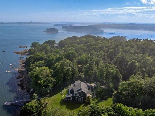 House for sale in Freeport, Maine