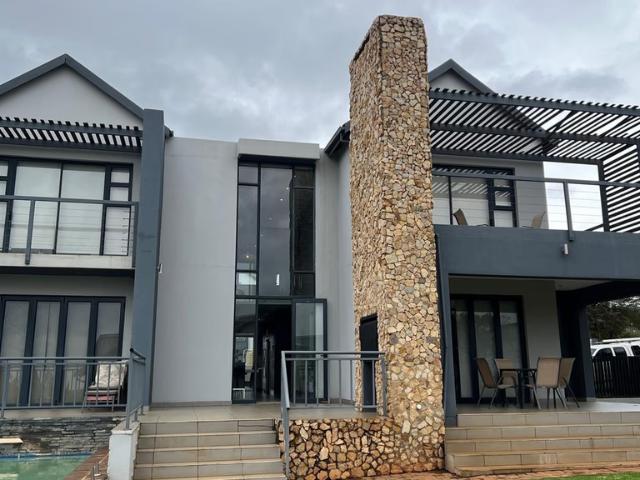 House for rent in Waterkloof, Gauteng