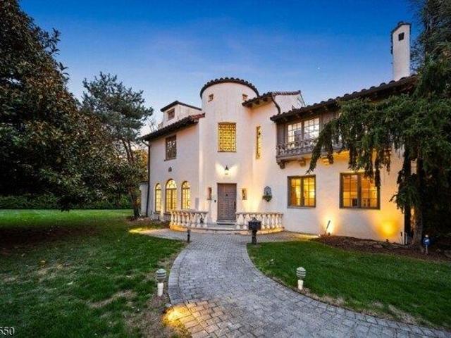 House for sale in Glen Rock, New Jersey