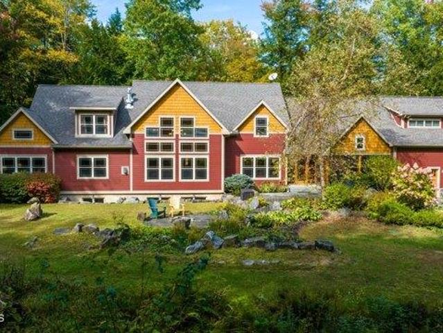 House for sale in Greenfield Center