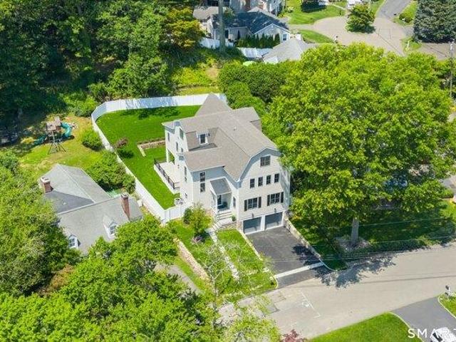 House for sale in North Mianus, Greenwich