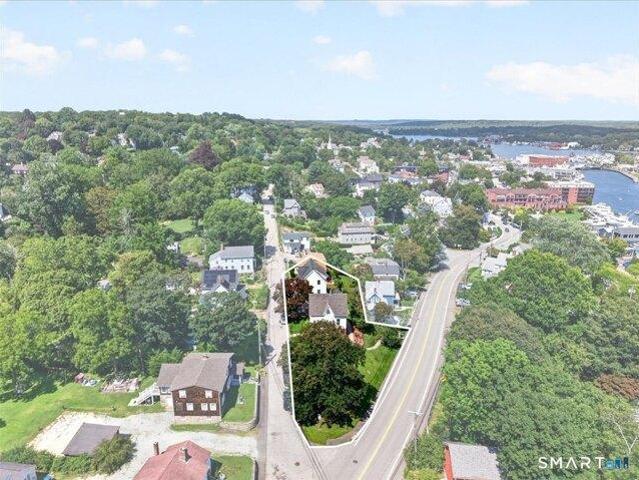 House for sale in Mystic River Historic District, Groton