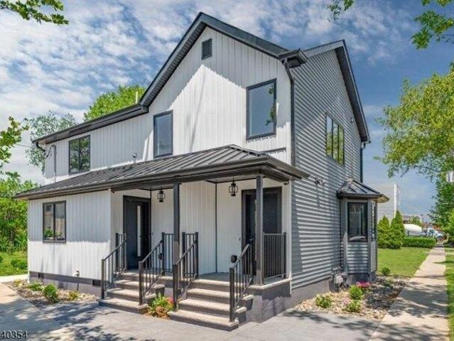 House for sale in Hackensack, New Jersey
