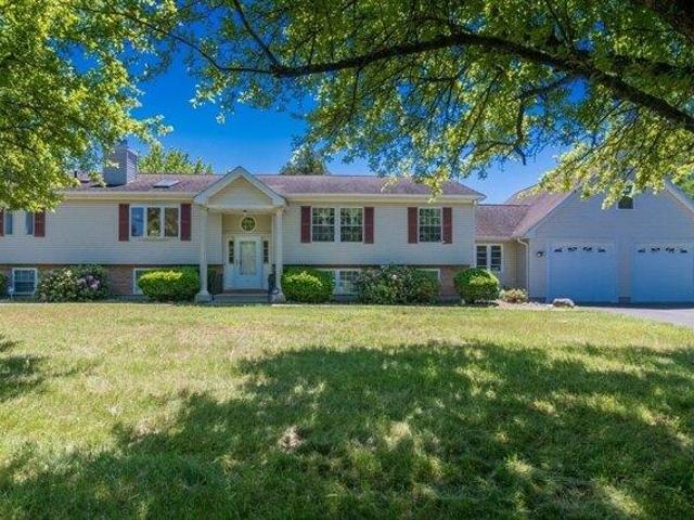 House for sale in Hadley, Massachusetts