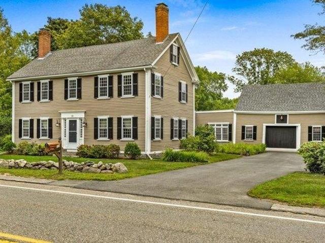 House for sale in Hanson, Massachusetts
