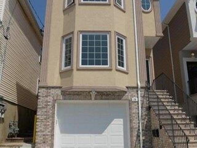 House for sale in Hudson, New Jersey