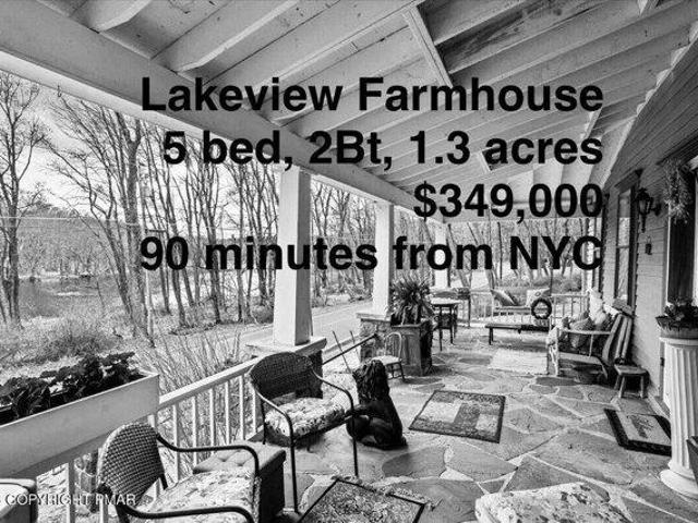 House for sale in Bartonsville, Pennsylvania