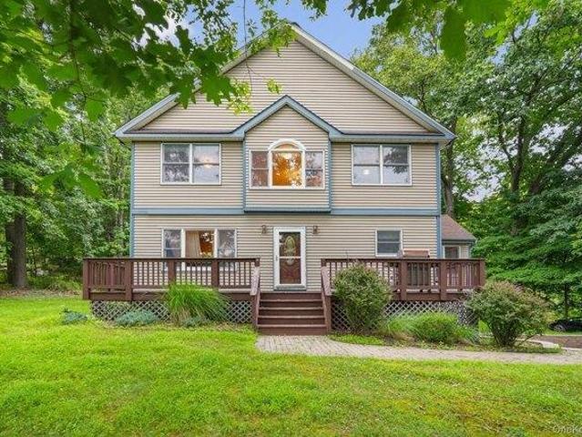 House for sale in Highland Mills, New York