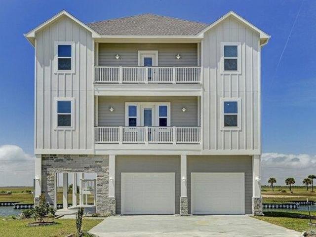 House for sale in Hitchcock, Texas