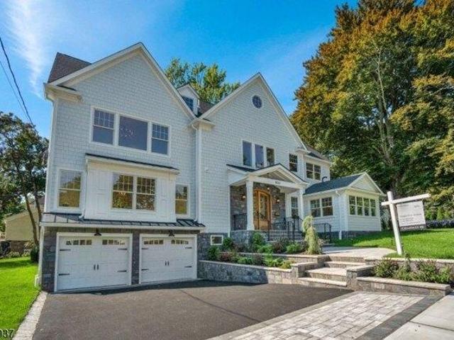 House for sale in Ho-Ho-Kus, Bergen County