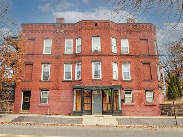 House for sale in Hampden, Massachusetts