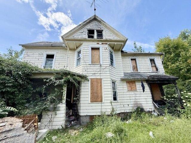 House for sale in Hampden, Massachusetts