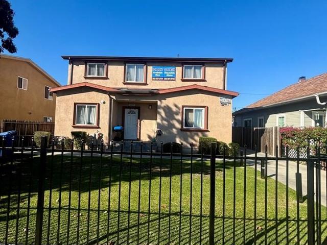 House for rent in Canoga Park, California
