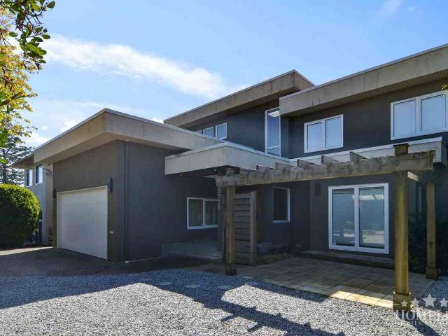 House for rent in White Rock, British Columbia